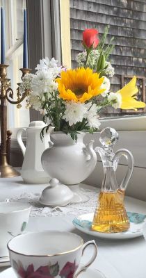 breakfast service table breakfast service table